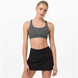 Lululemon Energy Bra *Medium Support, B–D Cup Size 6 NWOT